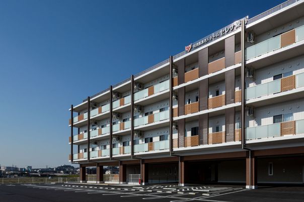 モダンな建物の外観