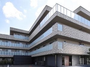 モダンな外観の建物