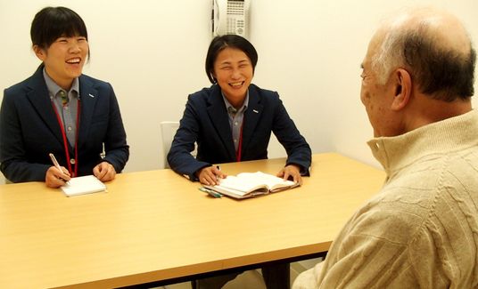 面談中の様子の居室  