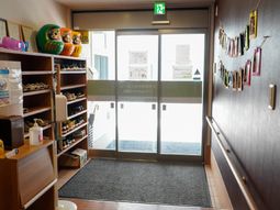 入り口と靴棚の様子