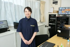 スタッフがいる受付  