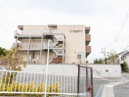 清潔感ある建物の外観