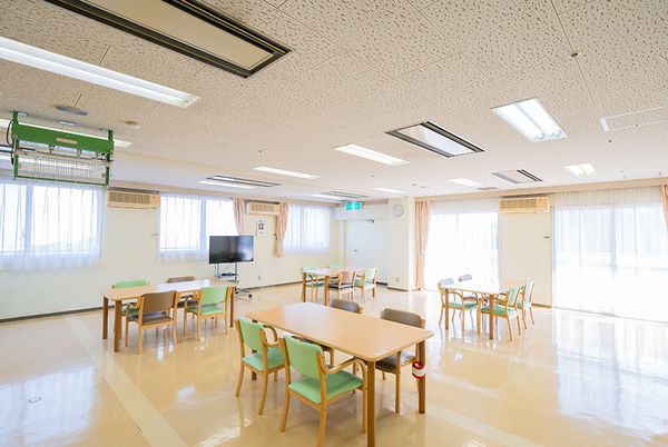 明るい共有スペース居室