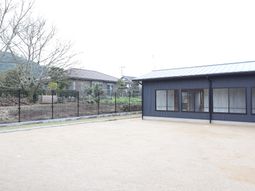 新築された建物の外観