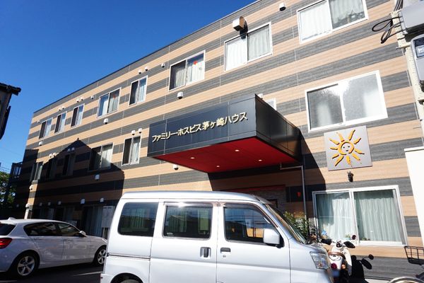 モダンな建物外観