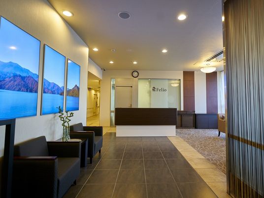 清潔感ある受付空間