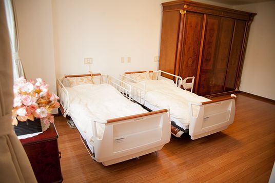 快適な二人部屋の居室
