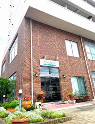 多階層の建物外観