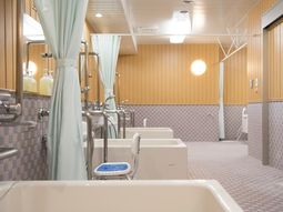 清潔な浴室の様子