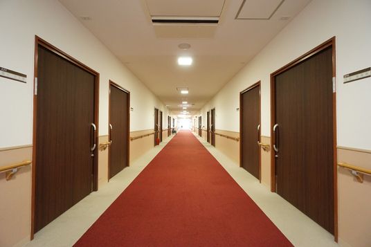 清潔な廊下の風景