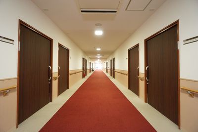 清潔な廊下の風景
