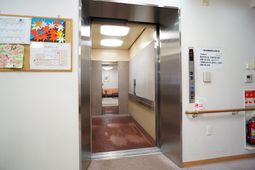 アクセス良好なエレベーター