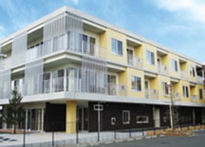 木造らしき外観の建物