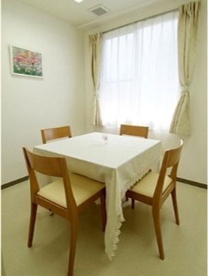 清潔な食事エリア