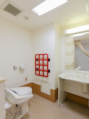 手洗い設備のある室内