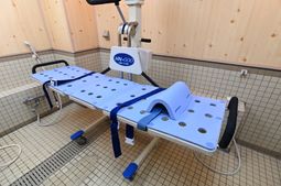 浴室用リフト機器設置