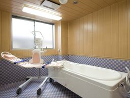 清潔な浴室設備