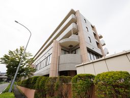 モダンな建物の外観