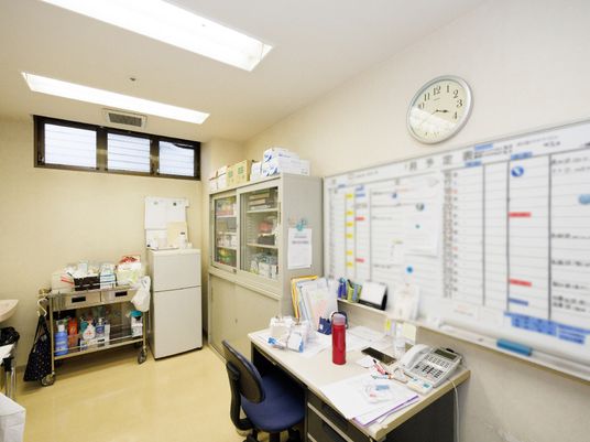 医療機器と時計の部屋