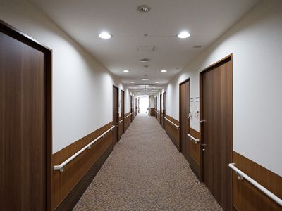 明るい廊下の様子
