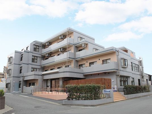 清潔感のある施設外観