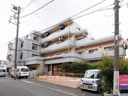 都市型施設の外観