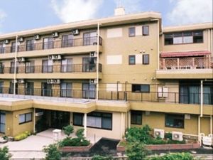 ゆったりした外観の建物