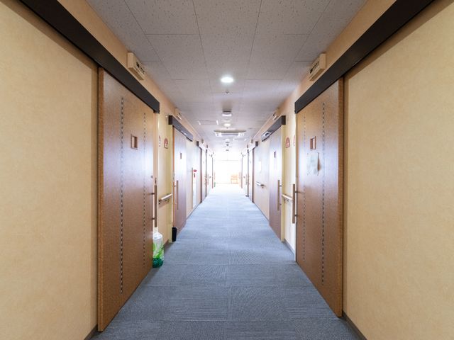 清潔な廊下の風景