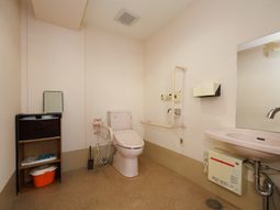 バリアフリー対応のトイレ