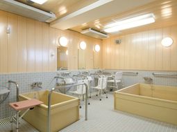 バリアフリーの浴室