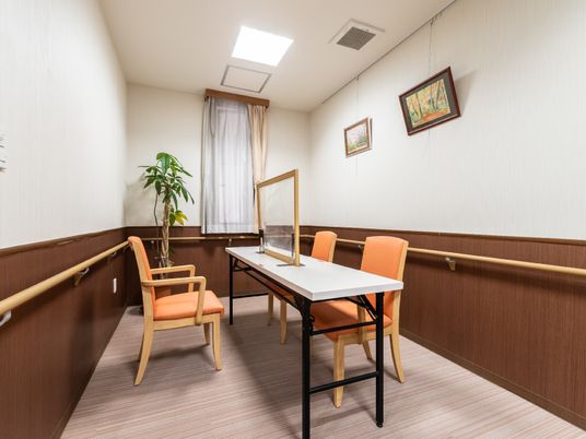 落ち着いた雰囲気の休憩室