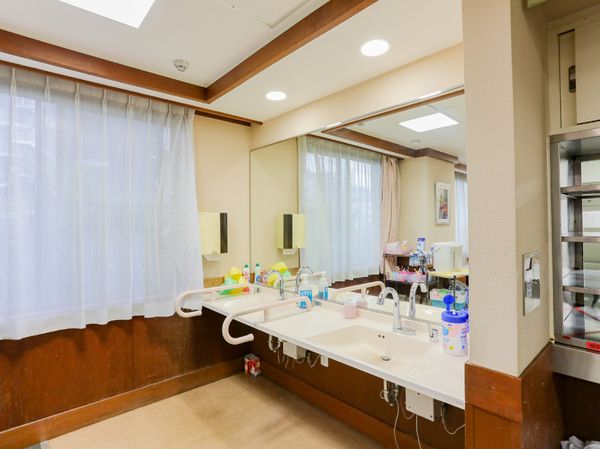 清潔な洗面台