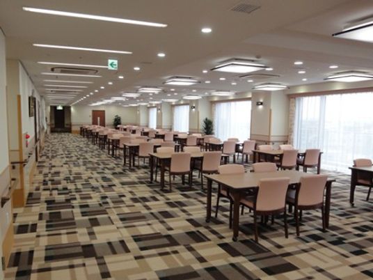 広々とした快適食堂