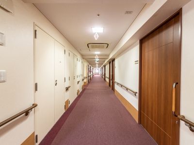 清潔な廊下の風景