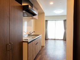 明るい居室の一角