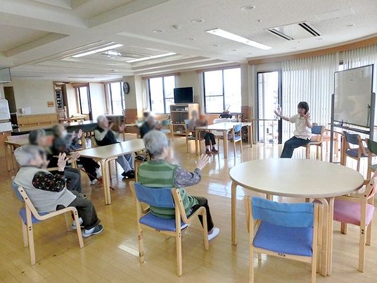 和やかな交流の場