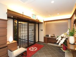 エントランスの落ち着いた空間