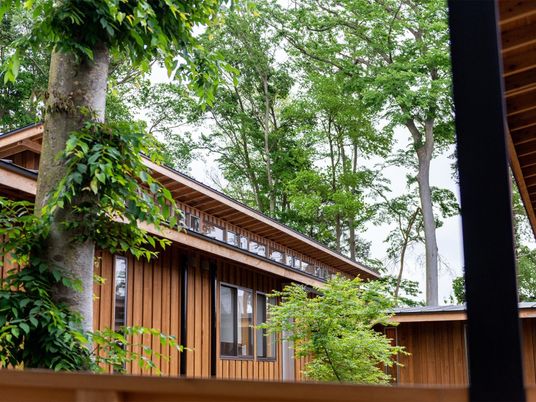 木造建物の中庭  