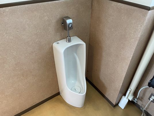 小便器
