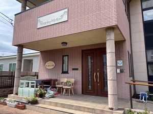 エントランスの外観