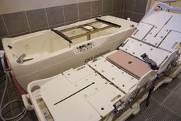 特殊浴槽の設備