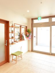 明るいエントランス空間