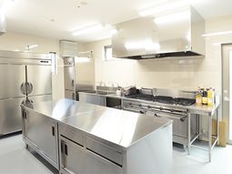 清潔なキッチン設備