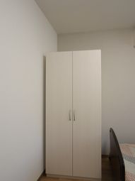 シンプルなクローゼット