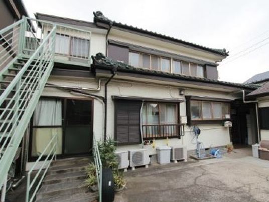 平屋建てのアットホームな外観