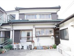 落ち着いた雰囲気の外観