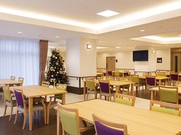 明るいダイニングルーム