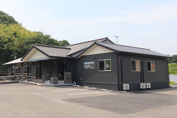 モダンな建物の外観