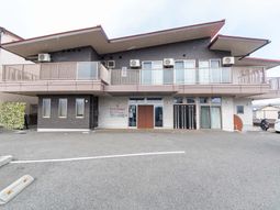 広々とした外観