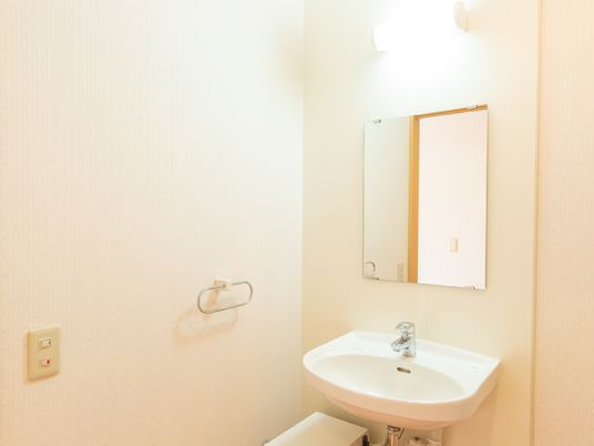 洗面所の清潔感ある様子